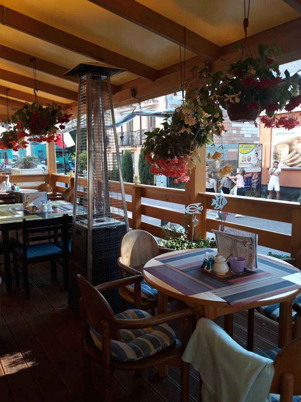 Patio Dom Goscinny Лукенцин Экстерьер фото